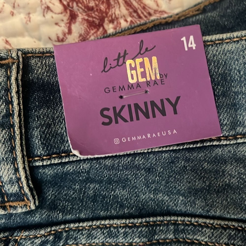 Kids size 14 jeans - Picture 2 of 4